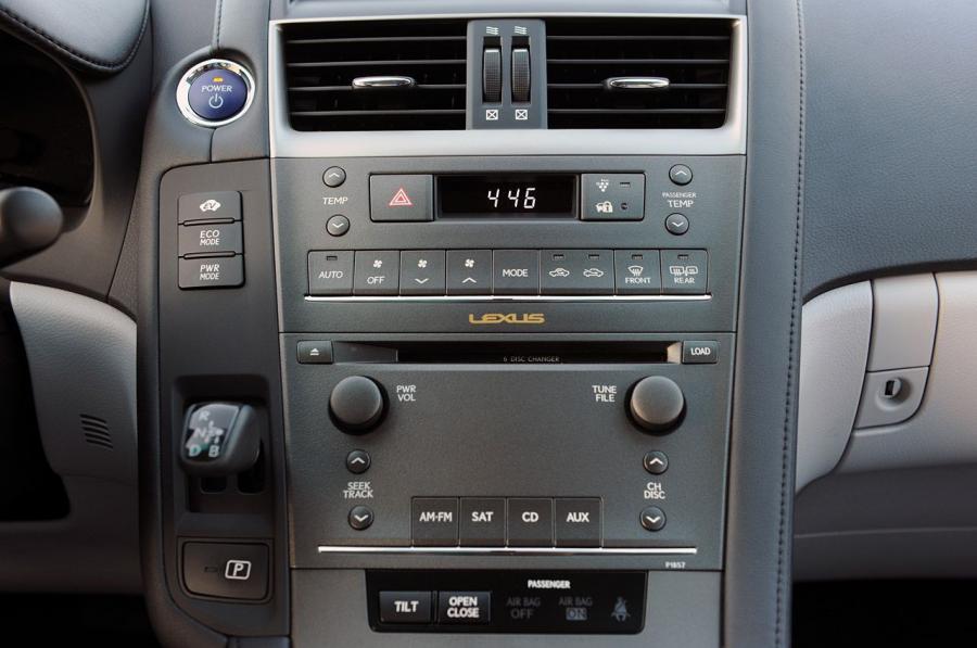  Lexus HS250h 2009 года  (фото 151 из 273)